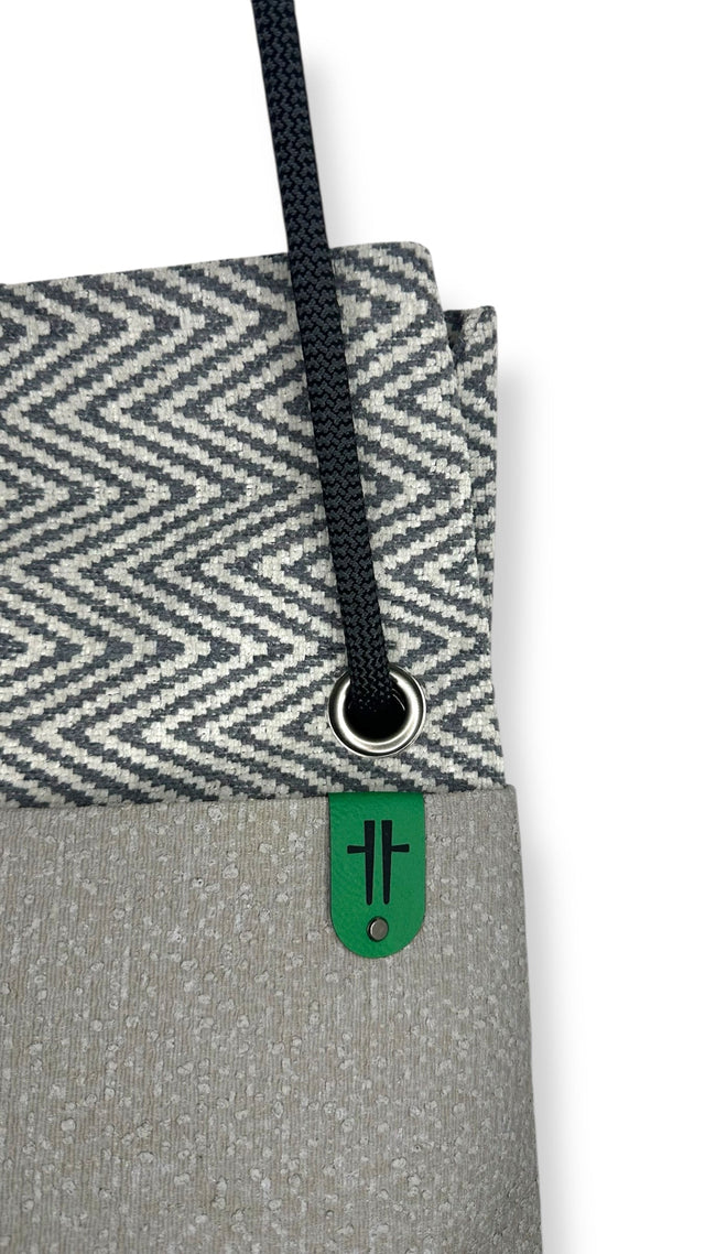zigzag textile with textured pocket 